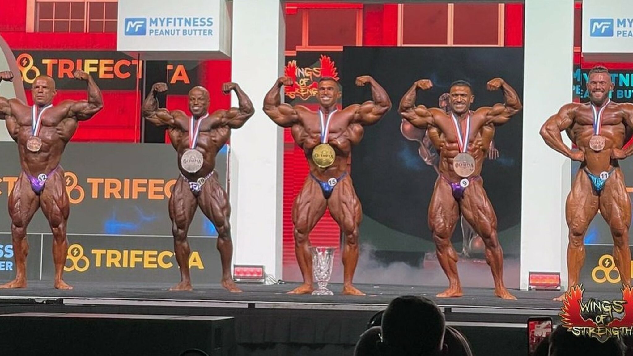 IFBB Pro Derek Lunsford Wins “The 2021 212 Mr. Olympia Title